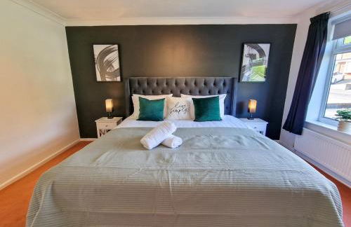 Free Parking Home In Gatley by City SuperHost - Photo 24