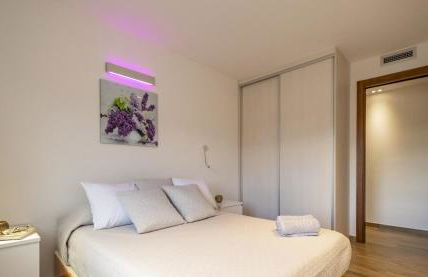 Apartamento con terraza, vistas playa y montaña - Foto 12