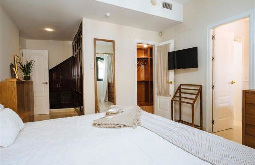 CASA PALACIO SXVIII CON PISCINA en centro histórico de SEVILLA - Photo 47