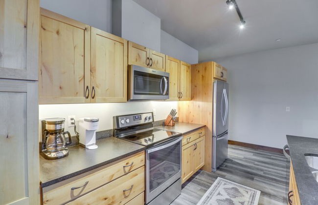 Downtown Columbia Falls Condo: 16 Mi to Ski Resort - Foto 25