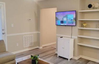 Studio 409 Spring Lake - Fayetteville Near Fort Brag - Accessible 1st Floor with Self Check-in and Premium Wifi - Foto 7