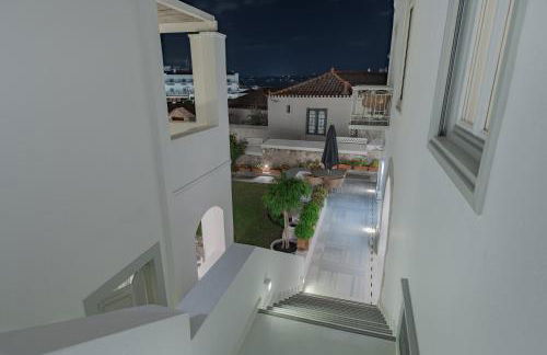 Zoe's Club - Photo 16