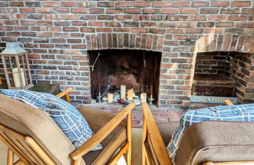 Oceanfront Crackling Cove Cottage Family firer pit slleeps 6 - Foto 27
