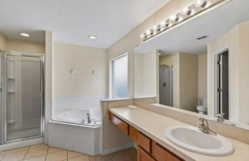 Family Ready in Gated Community Near Attractions villa - Foto 38