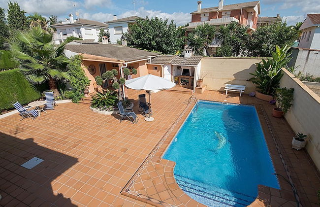 Tania House - Foto 1