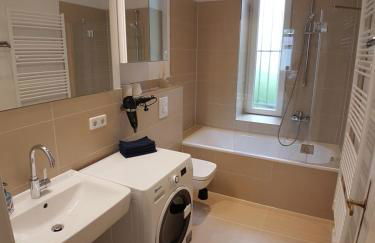 LANG Re by ROCKCHAIR Apartments l SUPERHOST Status l 2 Bedrooms Boxspringbeds in City Center - Cozy Family & Business Flair welcomes you! - Foto 10