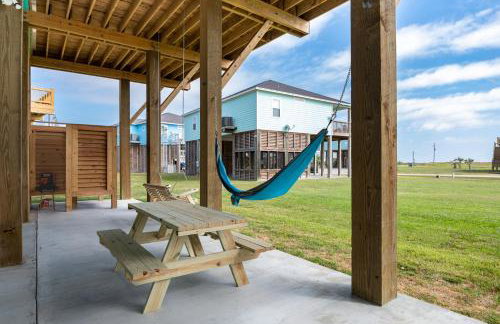 Stylish 4BR Crystal Beach Retreat Walk to Beach - Foto 36