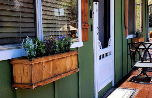 Bear Escapes II Affordable Luxury Cabin - Foto 31