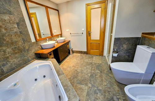 Lujo y vistas panorámicas en primera línea de mar - Foto 54