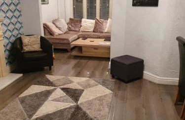 Mellte Avenue - Waterfalls House - Photo 23