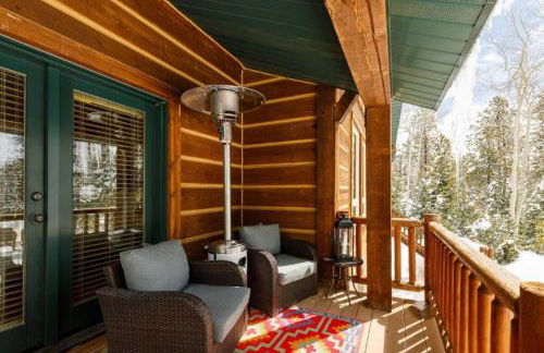 The Moccasin Lodge with Hot Tub and Fire Pit Escape - Foto 22