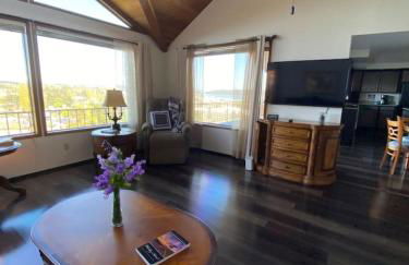 Mt. Baker View Harbor King Bed Fire Pit - Foto 16