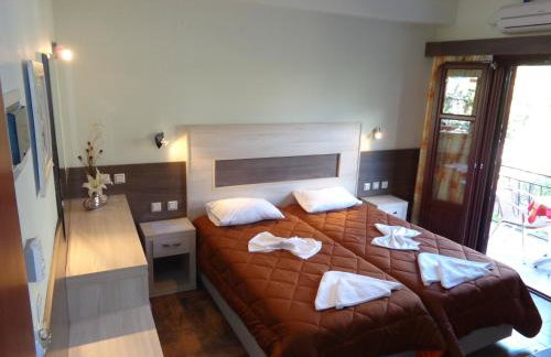 Niki Studios Sea - Front - Photo 37