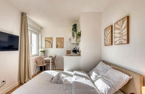 La Suite Crème - Métro D - Gare de Vénissieux - Foto 1