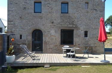 Les charmantes pierres percées - Foto 1