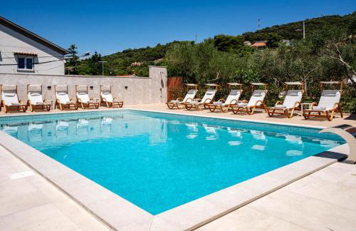 Apartments Foric Rab with Heated Pool, Sauna & Gym - Photo 30