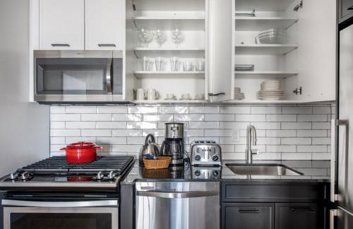 FiDi Studio w Gym Lounge Complete Gym NYC-499 - Photo 6