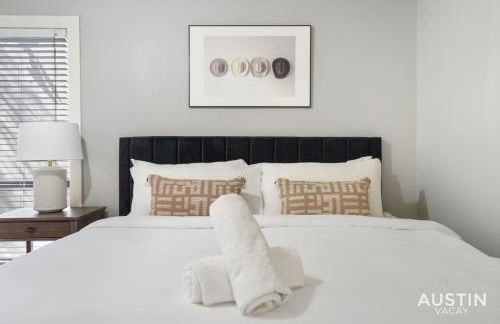 Spacious 2 Apt Combo Sleeps 12 Pool and Pets - Photo 45