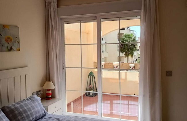 Lovely 2 Bedroom, 2 Bathroom Apartment With Pool - Foto 23