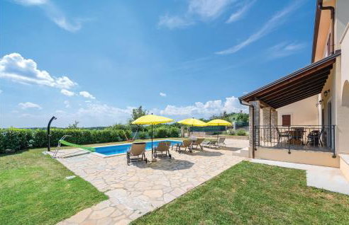 Four-Bedroom Holiday Home In Bregi - Foto 11