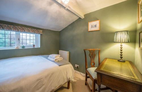 Hollyhocks, Tunstall - Foto 31