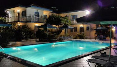 Blue White Apartments - Kefallonia Poolside Retreats - Foto 3, sunbed