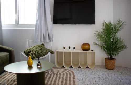 Arty & Chic 1BR 4P - Coeur de Marseille - AC - Foto 17