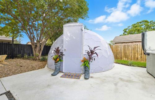 Luxe Family Escape with Games Hot Tub and Yard - Foto 56