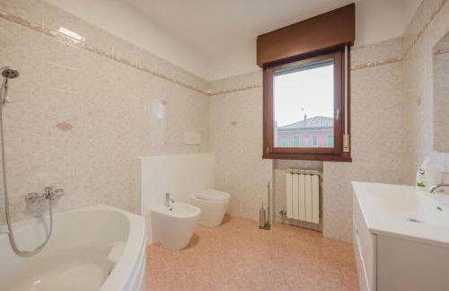 Unico Apt 3A, 2 camere, parcheggio gratis, 10 minuti da Venezia - Photo 6