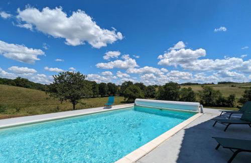 Maison spacieuse avec piscine privée, climatisation, Wi-Fi, animaux acceptés et parking - FR-1-653-268 - Foto 1