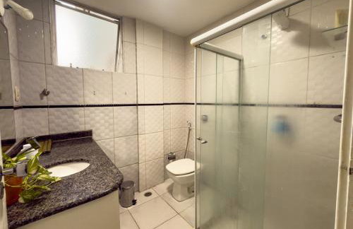 Apartamento espaçoso em Ondina para o Carnaval, 1 suíte e 1 quarto ao lado do Morro do Gato - Foto 5