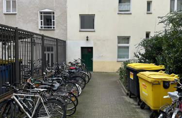 Typical Altbau in the heart of Berlin Wedding - Foto 25