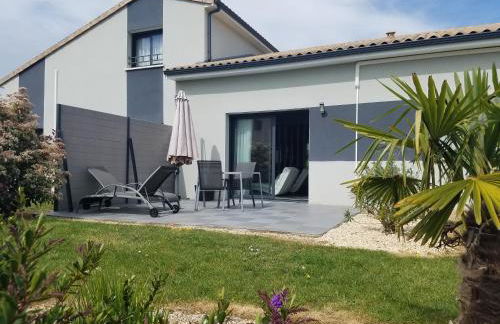 EMLAVIE - Maison familiale OU Loft SPA - à 3km Futuroscope - Foto 1