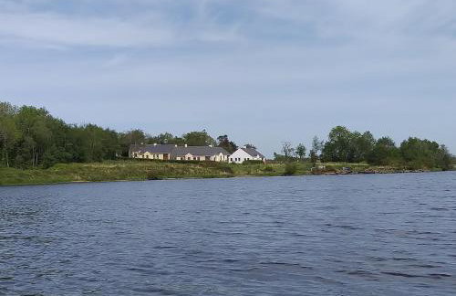 Beautiful Lakeside Holiday Home (6 Portinode Cottages) - Foto 23