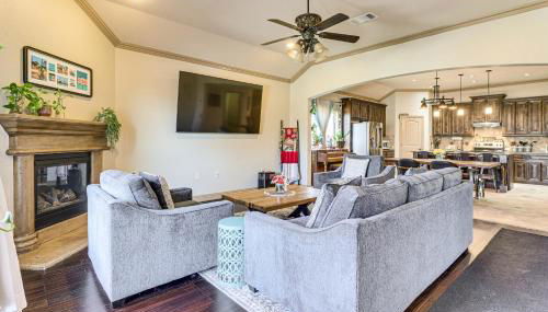 Pool and Hot Tub! Dog-Friendly AwaySis in SE Austin - Foto 2