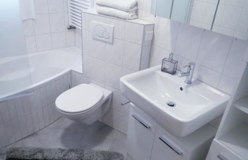 Villa Waldallee - Ferienwohnung (holidayhome) 84qm - Foto 20