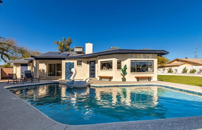 5BR Resort-style Oasis 2 Primary s Cabana Gameroom - Photo 44