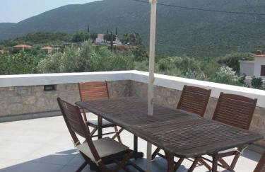 Lakonian home - Photo 12