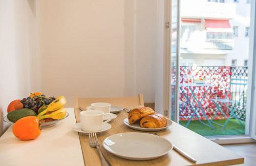 - - Superbe Studio avec Balcon - Nice Centre - - - Photo 14