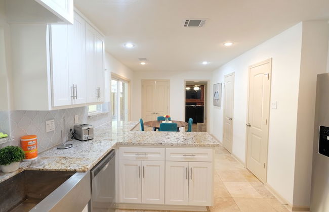 6Bdrm 4Bath 12Beds - Vacation Pool House - Foto 13