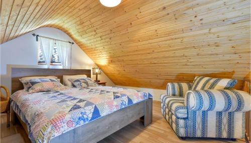 Amazing Home In Krapinske Toplice - Photo 5