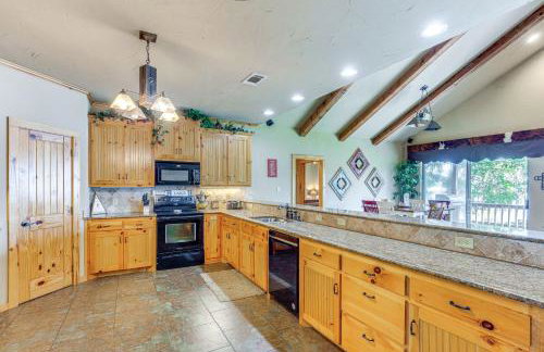 Views and Private Dock Lakefront Eustace House! - Foto 10