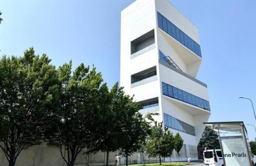 Wonderful downtown apartment-HD NETFLIX, KING-SIZE BED, two minutes' walk from metro - Foto 17