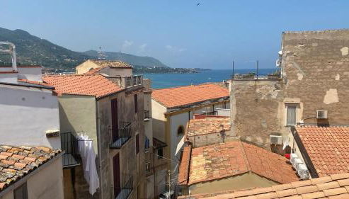 La vista al di sopra dei tetti - Foto 4