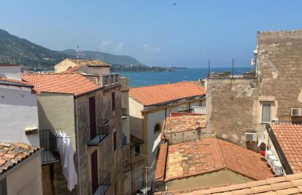 La vista al di sopra dei tetti - Foto 4