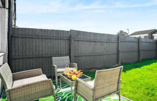 Chic 2 Bedroom Home - King-Size Beds - Garden - Parking 4VC - Foto 14