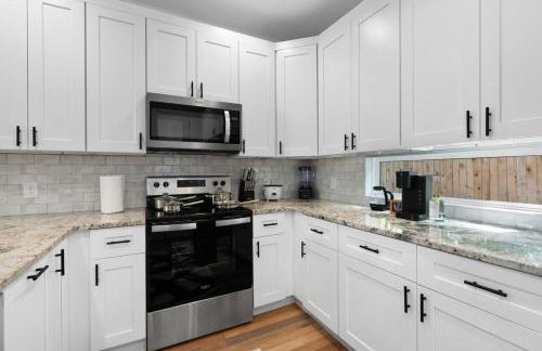 Mins to Downtown- Formula 1 - ACL - Foto 3