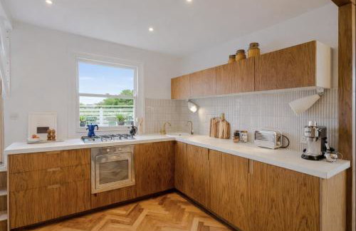 Beautiful 2 Bedroom Roof Top Apartment - Foto 20