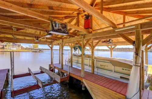 Dock and Fire Pit Stunning Lake Sinclair Home! - Foto 33