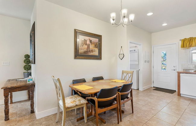 Trails Sisters-calm on the Edge of Town - Foto 12